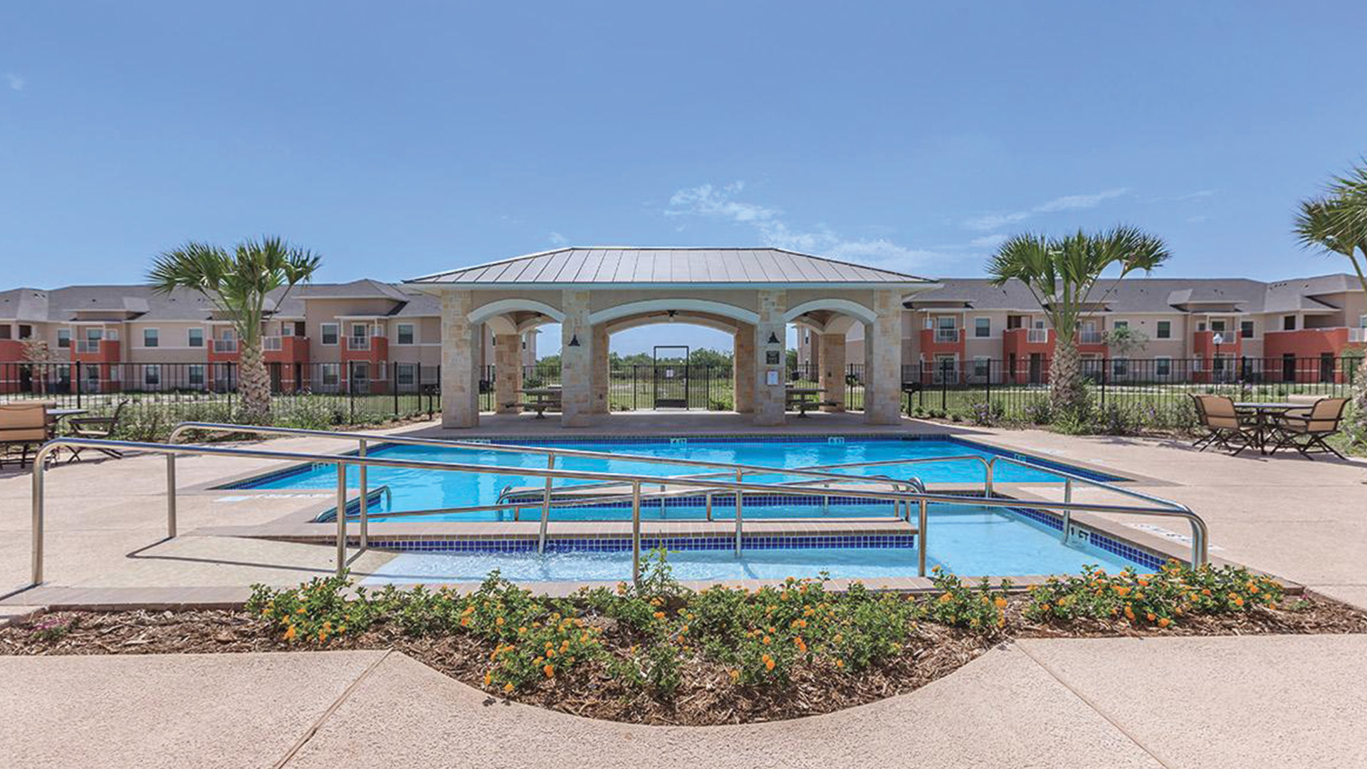 TBSG-Website-CC-GS-LaEsperanzaAlton-Hero