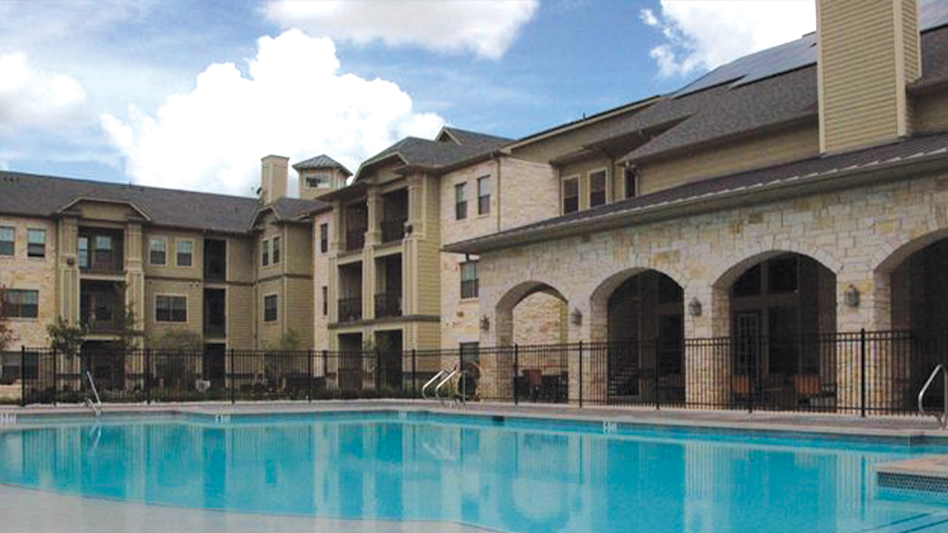 TBSG-Website-CC-GS-MerrittLakeside-Hero